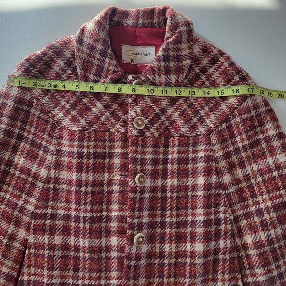 Vintage Seaton Hall Wool Red Plaid Poncho Cape Button-up Lined Small/Medium - Picture 6 of 7